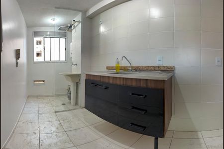 Cozinha e Área de Serviço de apartamento para alugar com 2 quartos, 43m² em Vila Pirajussara, São Paulo