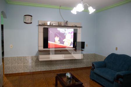 Casa à venda com 3 quartos, 372m² em Setor Caravelo, Goiânia