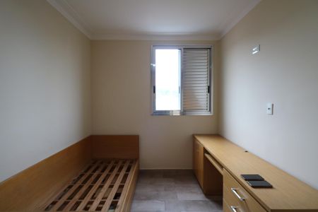 Quarto 2 de apartamento para alugar com 2 quartos, 47m² em Vila Maria Leonor, Diadema