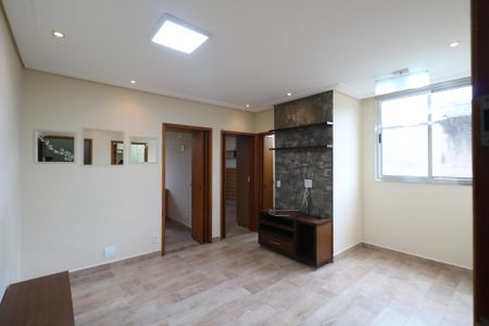 Apartamento para alugar com 2 quartos, 47m² em Vila Maria Leonor, Diadema