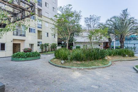 Área comum de apartamento para alugar com 2 quartos, 65m² em Parque Maria Domitila, São Paulo