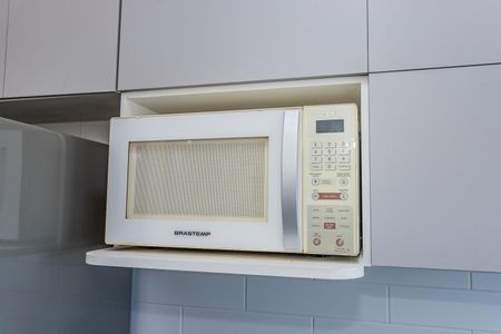 Cozinha de apartamento para alugar com 2 quartos, 65m² em Parque Maria Domitila, São Paulo