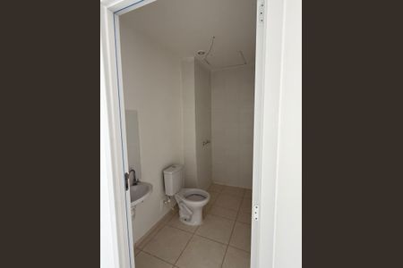 Banheiro de apartamento à venda com 3 quartos, 54m² em Vila Rio Branco, Jundiaí