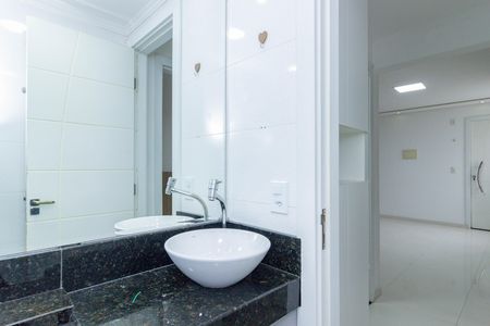 Apartamento para alugar com 45m², 2 quartos e 1 vaga Apartamento para alugar com 45m², 2 quartos e 1 vagaBanheiro