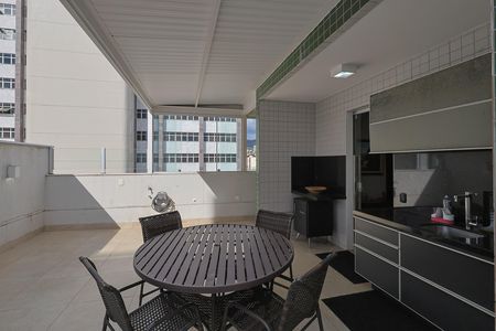 Apartamento à venda com 140m², 2 quartos e 2 vagas