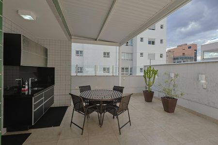 Apartamento à venda com 140m², 2 quartos e 2 vagas