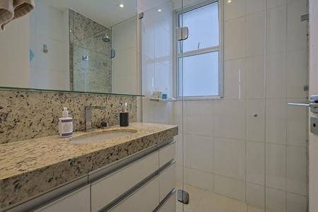 Apartamento à venda com 2 quartos, 140m² em Santa Efigênia, Belo Horizonte