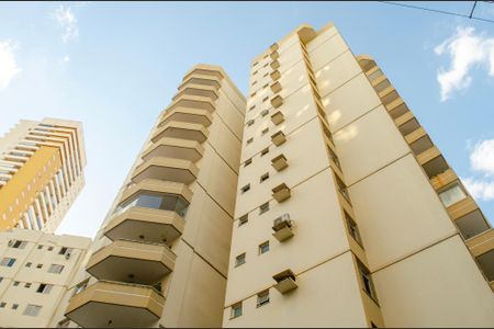 Apartamento à venda com 105m², 3 quartos e 1 vaga Apartamento à venda com 105m², 3 quartos e 1 vagaFachada do Prédio