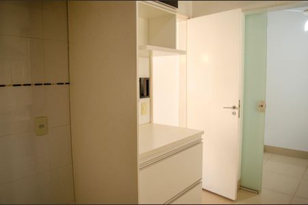 Apartamento à venda com 105m², 3 quartos e 1 vaga Apartamento à venda com 105m², 3 quartos e 1 vagaCozinha