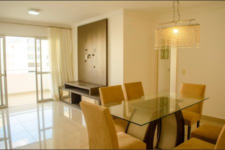 Apartamento à venda com 105m², 3 quartos e 1 vaga Apartamento à venda com 105m², 3 quartos e 1 vagaSala