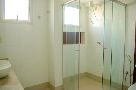 Apartamento à venda com 105m², 3 quartos e 1 vaga Apartamento à venda com 105m², 3 quartos e 1 vagaBanheiro da Suíte