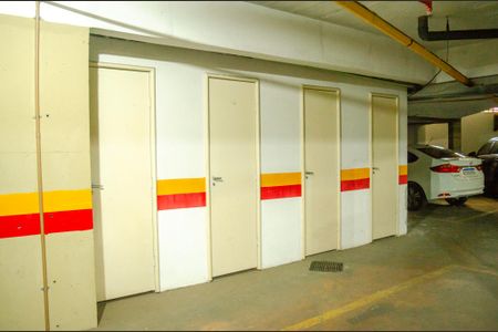 Apartamento à venda com 105m², 3 quartos e 1 vaga Apartamento à venda com 105m², 3 quartos e 1 vagaEscaninho