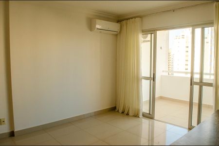 Apartamento à venda com 105m², 3 quartos e 1 vaga Apartamento à venda com 105m², 3 quartos e 1 vagaSala