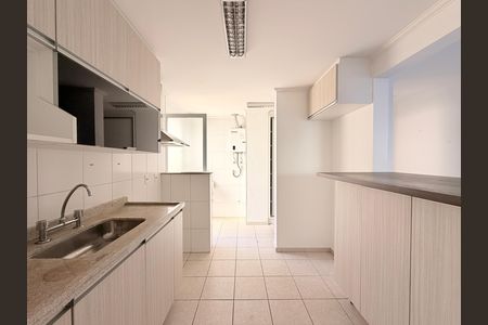 Apartamento à venda com 115m², 2 quartos e 2 vagasCozinha