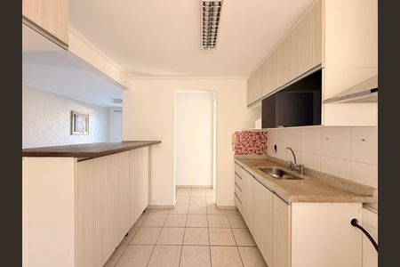 Apartamento à venda com 115m², 2 quartos e 2 vagasCozinha