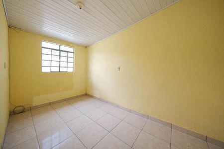 Quarto de casa para alugar com 1 quarto, 32m² em Parque Boturussu, São Paulo