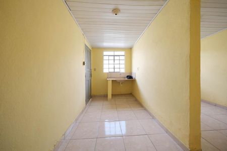 Sala/Cozinha de casa para alugar com 1 quarto, 32m² em Parque Boturussu, São Paulo