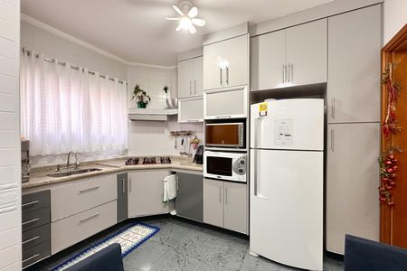 Apartamento à venda com 94m², 3 quartos e 2 vagas Apartamento à venda com 94m², 3 quartos e 2 vagasCozinha
