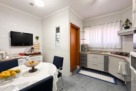 Apartamento à venda com 94m², 3 quartos e 2 vagas Apartamento à venda com 94m², 3 quartos e 2 vagasCozinha