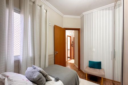 Apartamento à venda com 94m², 3 quartos e 2 vagas Apartamento à venda com 94m², 3 quartos e 2 vagasQuarto 1
