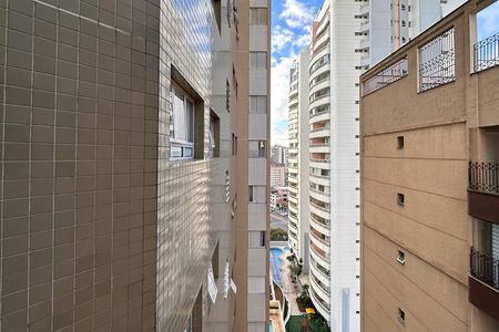 Apartamento à venda com 94m², 3 quartos e 2 vagas Apartamento à venda com 94m², 3 quartos e 2 vagasVista do Quarto 2