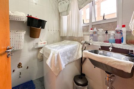 Apartamento à venda com 94m², 3 quartos e 2 vagas Apartamento à venda com 94m², 3 quartos e 2 vagasÁrea de Serviço
