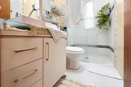 Apartamento à venda com 94m², 3 quartos e 2 vagas Apartamento à venda com 94m², 3 quartos e 2 vagasBanheiro da Suíte