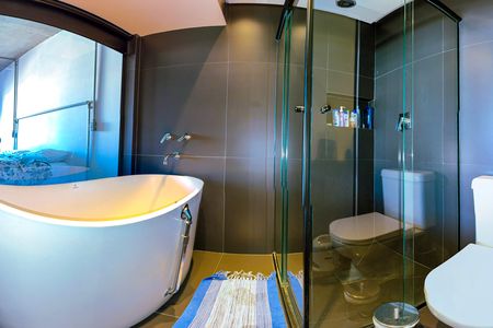 Banheiro de apartamento para alugar com 1 quarto, 72m² em Jardim Leonor, São Paulo