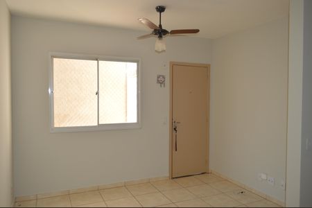 Sala de apartamento para alugar com 2 quartos, 50m² em Jardim Heitor Rigon, Ribeirão Preto