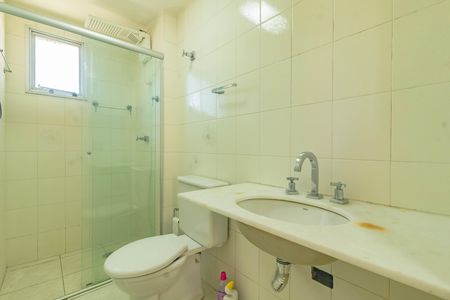 Banheiro social de apartamento à venda com 3 quartos, 70m² em Jardim Oriental, São Paulo