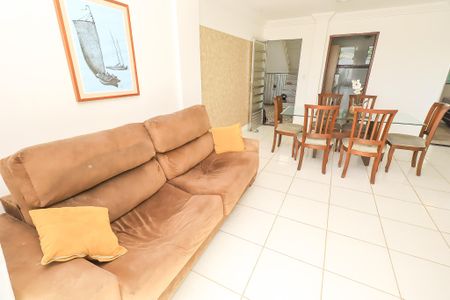 Casa para alugar com 65m², 2 quartos e sem vaga