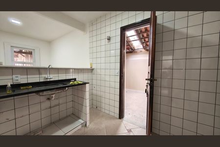 Casa para alugar com 80m², 2 quartos e 4 vagas