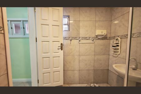 Casa para alugar com 80m², 2 quartos e 4 vagas