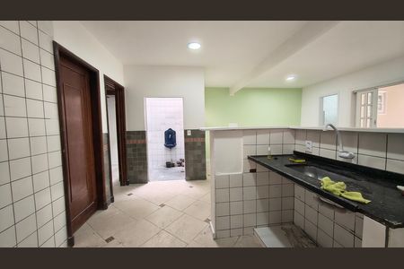 Casa para alugar com 80m², 2 quartos e 4 vagas