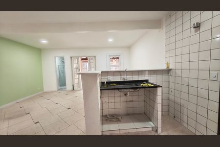 Casa para alugar com 80m², 2 quartos e 4 vagas