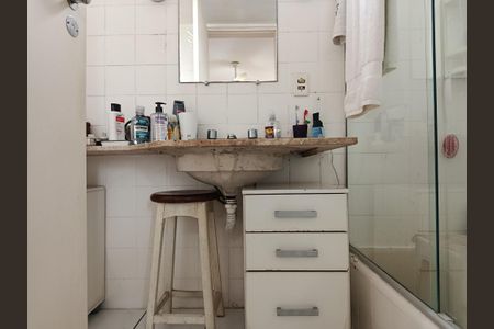 Apartamento à venda com 110m², 3 quartos e 1 vaga Apartamento à venda com 110m², 3 quartos e 1 vagaBanheiro da Suíte