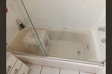 Apartamento à venda com 110m², 3 quartos e 1 vaga Apartamento à venda com 110m², 3 quartos e 1 vagaBanheiro da Suíte