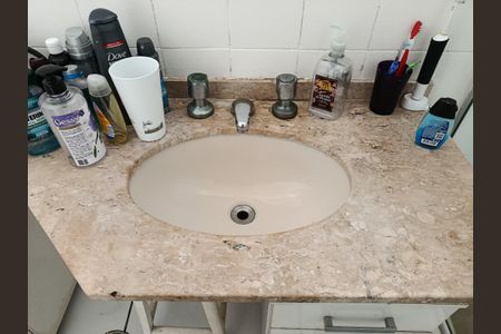 Apartamento à venda com 110m², 3 quartos e 1 vaga Apartamento à venda com 110m², 3 quartos e 1 vagaBanheiro da Suíte