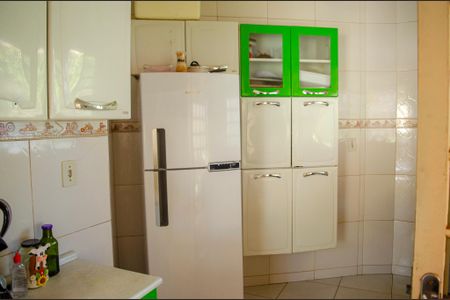 Casa à venda com 220m², 5 quartos e 4 vagas Casa à venda com 220m², 5 quartos e 4 vagasCozinha