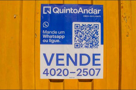 Casa à venda com 220m², 5 quartos e 4 vagas Casa à venda com 220m², 5 quartos e 4 vagasPlaquinha