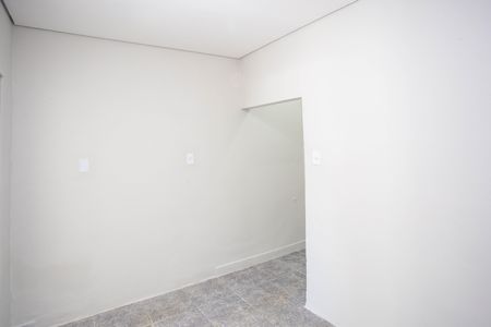 Quarto de casa para alugar com 1 quarto, 23m² em Piraporinha, Diadema