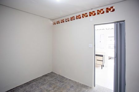 Quarto de casa para alugar com 1 quarto, 23m² em Piraporinha, Diadema