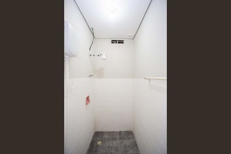 Banheiro de casa para alugar com 1 quarto, 23m² em Piraporinha, Diadema