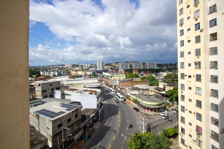 Vista da Sala de apartamento para alugar com 2 quartos, 56m² em Mutondo, São Gonçalo