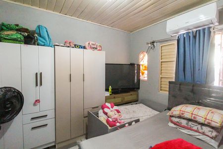 Quarto 2 de casa à venda com 2 quartos, 60m² em Harmonia, Canoas