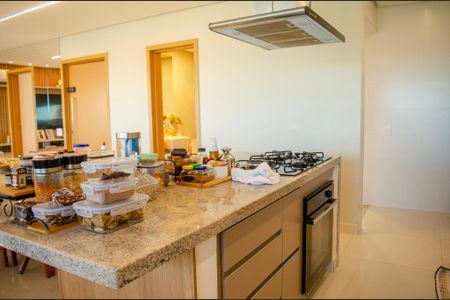 Apartamento à venda com 3 quartos, 163m² em Park Lozandes, Goiânia