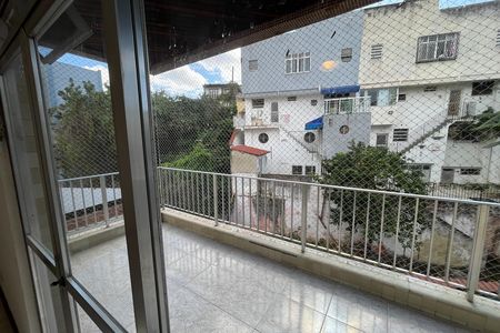 Apartamento para alugar com 89m², 2 quartos e 1 vaga Apartamento para alugar com 89m², 2 quartos e 1 vagaVaranda