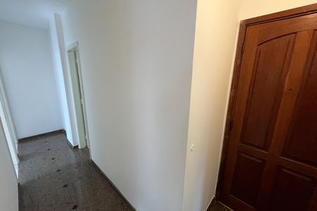 Corredor de apartamento para alugar com 2 quartos, 89m² em Pitangueiras, Rio de Janeiro
