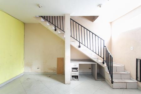Casa para alugar com 160m², 2 quartos e 1 vaga Casa para alugar com 160m², 2 quartos e 1 vagaSala