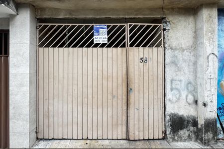 Fachada de casa para alugar com 2 quartos, 160m² em Jardim Noemia, São Paulo